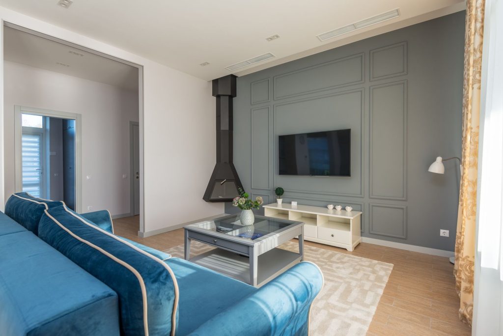 Salon lumineux d’un appartement en location